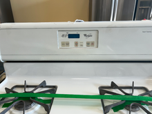 Load image into Gallery viewer, Whirlpool Gas Stove - 6784