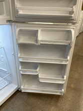 Load image into Gallery viewer, Whirlpool - 18.2 Cu. Ft. White Refrigerator - 6080