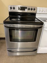 Load image into Gallery viewer, Kenmore Stainless Electric Stove - 5650