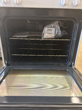 Load image into Gallery viewer, GE 4.8 cu ft White Gas Stove - 7030