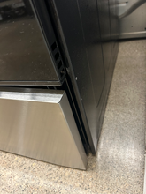 Load image into Gallery viewer, GE Stainless Electric Stove - 6872