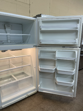 Load image into Gallery viewer, Whirlpool Refrigerator - 5620