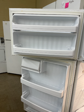 Load image into Gallery viewer, Hotpoint Refrigerator - 5356