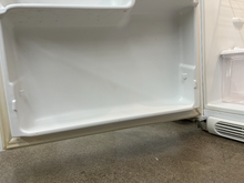 Load image into Gallery viewer, Frigidaire Refrigerator - 6101
