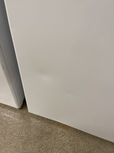 Load image into Gallery viewer, Speed Queen Coin Operated Washer - 5632