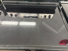 Load image into Gallery viewer, (T08769) Amana Electric Stove - 8769