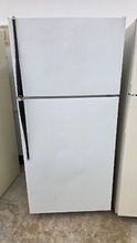 Load image into Gallery viewer, Hotpoint Refrigerator - 8203