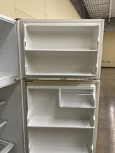 Load image into Gallery viewer, Magic Chef Refrigerator - 6019
