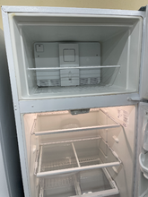 Load image into Gallery viewer, Frigidaire Refrigerator - 5862