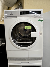 Load image into Gallery viewer, Electrolux Electric Dryer - 7753