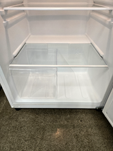 Load image into Gallery viewer, Vissani Refrigerator - 7776