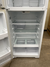 Load image into Gallery viewer, Hotpoint Refrigerator - 5334