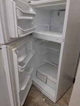 Load image into Gallery viewer, (T08258) Frigidaire Refrigerator - 8258