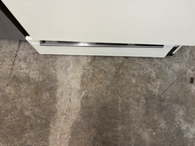 Load image into Gallery viewer, (T08736) Hotpoint Gas Stove - 8736