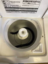 Load image into Gallery viewer, Whirlpool Washer and Gas Dryer Set - 5558 - 5559