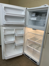 Load image into Gallery viewer, Kenmore Refrigerator - 5529