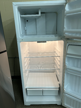 Load image into Gallery viewer, HotPoint Refrigerator - 7466