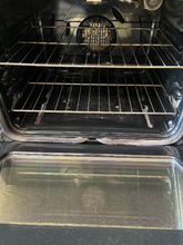 Load image into Gallery viewer, GE Stainless Slide-in Gas Stove - 5275