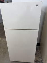 Load image into Gallery viewer, (T08738) Hotpoint Refrigerator - 8738