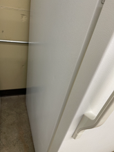 Load image into Gallery viewer, Magic Chef Refrigerator - 6019