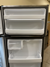 Load image into Gallery viewer, GE Stainless Refrigerator - 5658
