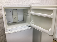 Load image into Gallery viewer, (T09041) Whirlpool Refrigerator - 9041