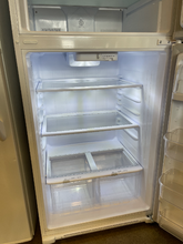 Load image into Gallery viewer, Seasons Refrigerator - 4049