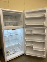 Load image into Gallery viewer, Whirlpool - 18.2 Cu. Ft. White Refrigerator - 6082