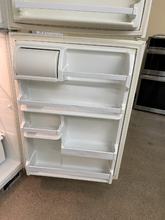 Load image into Gallery viewer, Roper Refrigerator - 5623