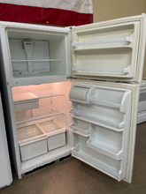 Load image into Gallery viewer, Roper Refrigerator - 5623