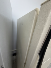 Load image into Gallery viewer, (T08661) Hotpoint Refrigerator - 8661