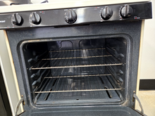 Load image into Gallery viewer, Hotpoint Gas Stove - 8023