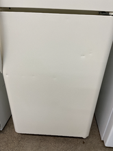 Load image into Gallery viewer, Frigidaire Bisque Refrigerator - 5468