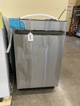 Load image into Gallery viewer, GE - 18 in. Stainless Steel Dishwasher - 5942