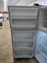 Load image into Gallery viewer, (T08896) Frigidaire Refrigerator - 8896