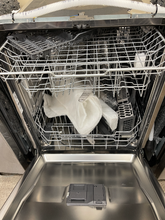 Load image into Gallery viewer, GE Stainless Dishwasher - 5139