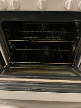 Load image into Gallery viewer, Frigidaire Gas Stove - 5499