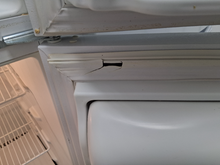 Load image into Gallery viewer, Frigidaire Refrigerator - 08264