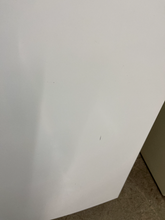 Load image into Gallery viewer, Whirlpool Refrigerator - T05619