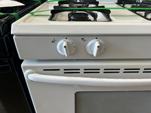 Load image into Gallery viewer, Magic Chef Gas Stove - 6942
