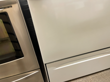 Load image into Gallery viewer, Amana Coil Electric Stove - 5318
