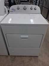 Load image into Gallery viewer, (T08573) Whirlpool Washer and Gas Dryer Set - 8573-8511