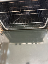 Load image into Gallery viewer, (T08734) Hotpoint Gas Stove - 8734