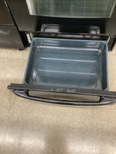 Load image into Gallery viewer, GE Electric Stove - 5782