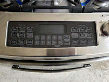 Load image into Gallery viewer, (T08700) GE Gas Stove - 8700