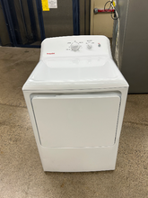 Load image into Gallery viewer, Hotpoint 6.2 cu Ft. Gas Dryer - 6812