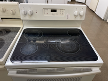 Load image into Gallery viewer, Frigidaire Electric Stove - 5481