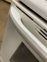 Load image into Gallery viewer, Frigidaire Coil Electric Stove - 5255