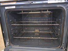 Load image into Gallery viewer, (T08556) Amana Electric Stove - 8556