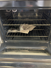 Load image into Gallery viewer, Hotpoint White Gas Stove - 2762